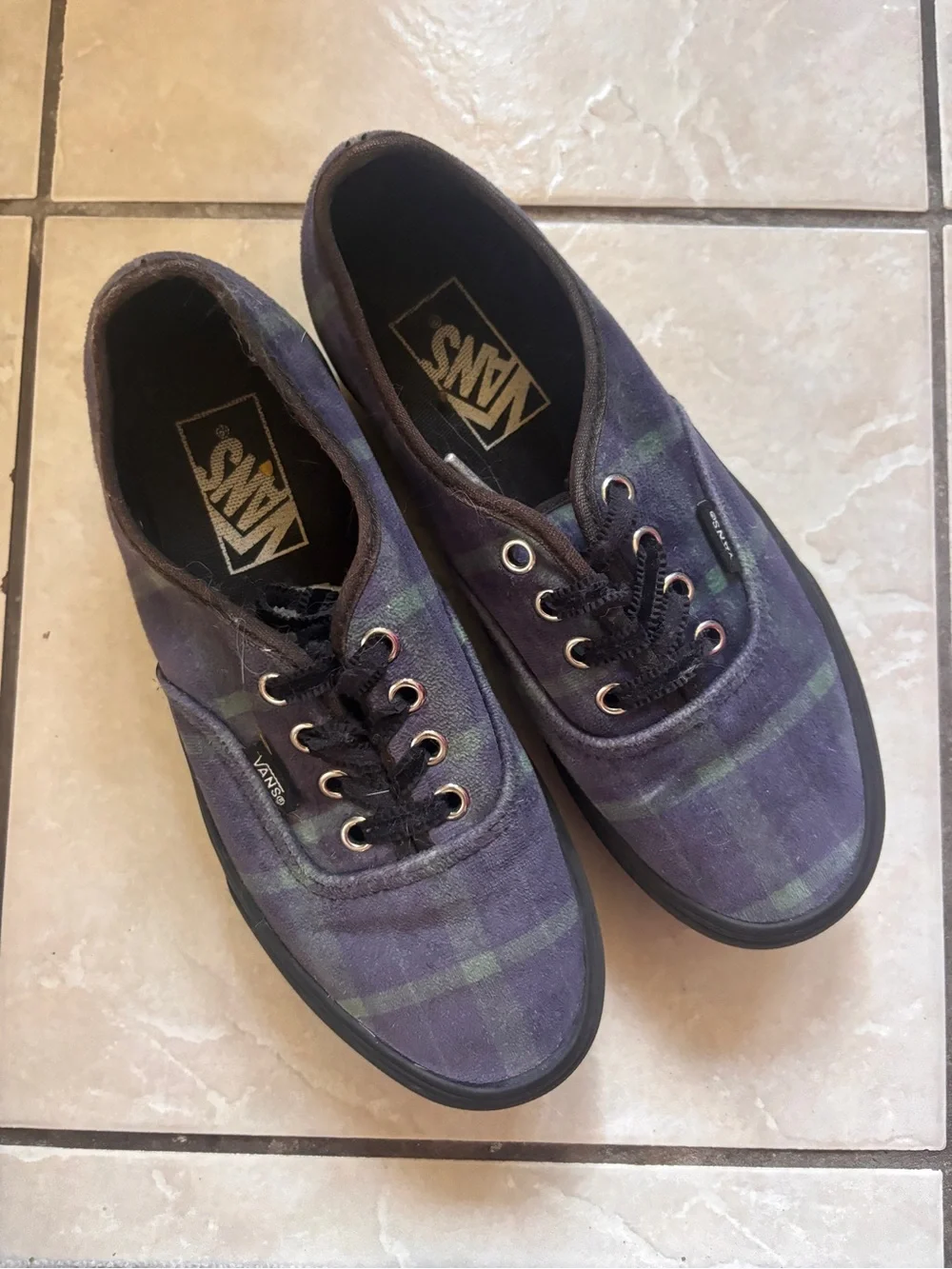 Vans low top